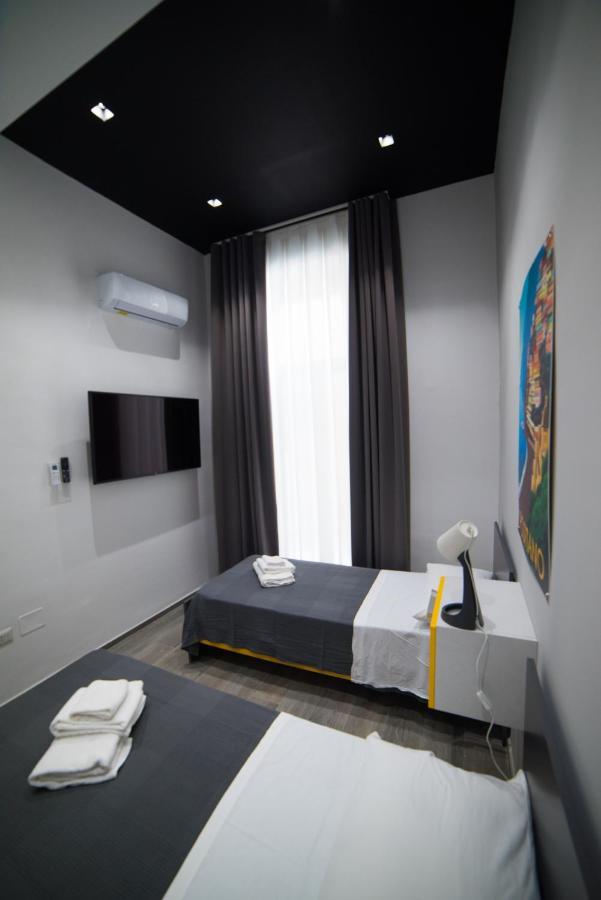 Casa Felix Apartment Salerno Bagian luar foto