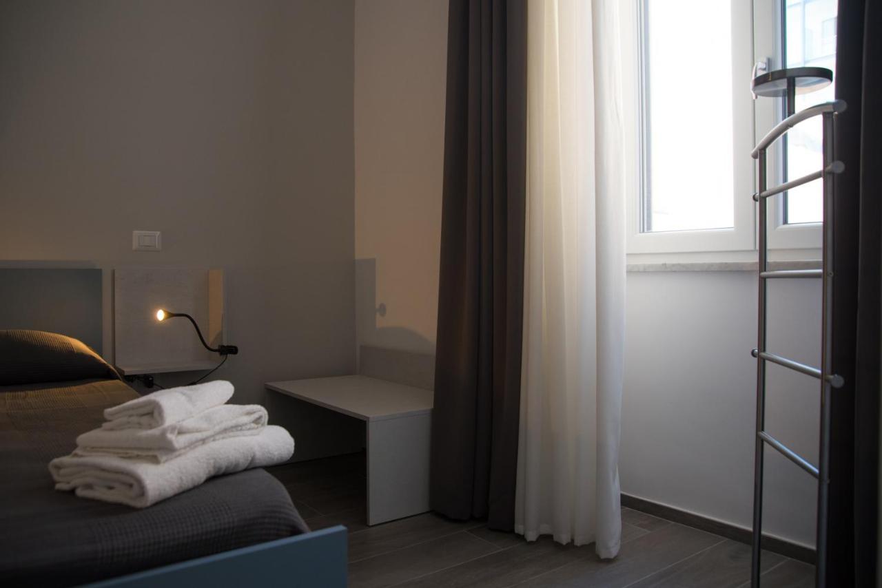 Casa Felix Apartment Salerno Bagian luar foto